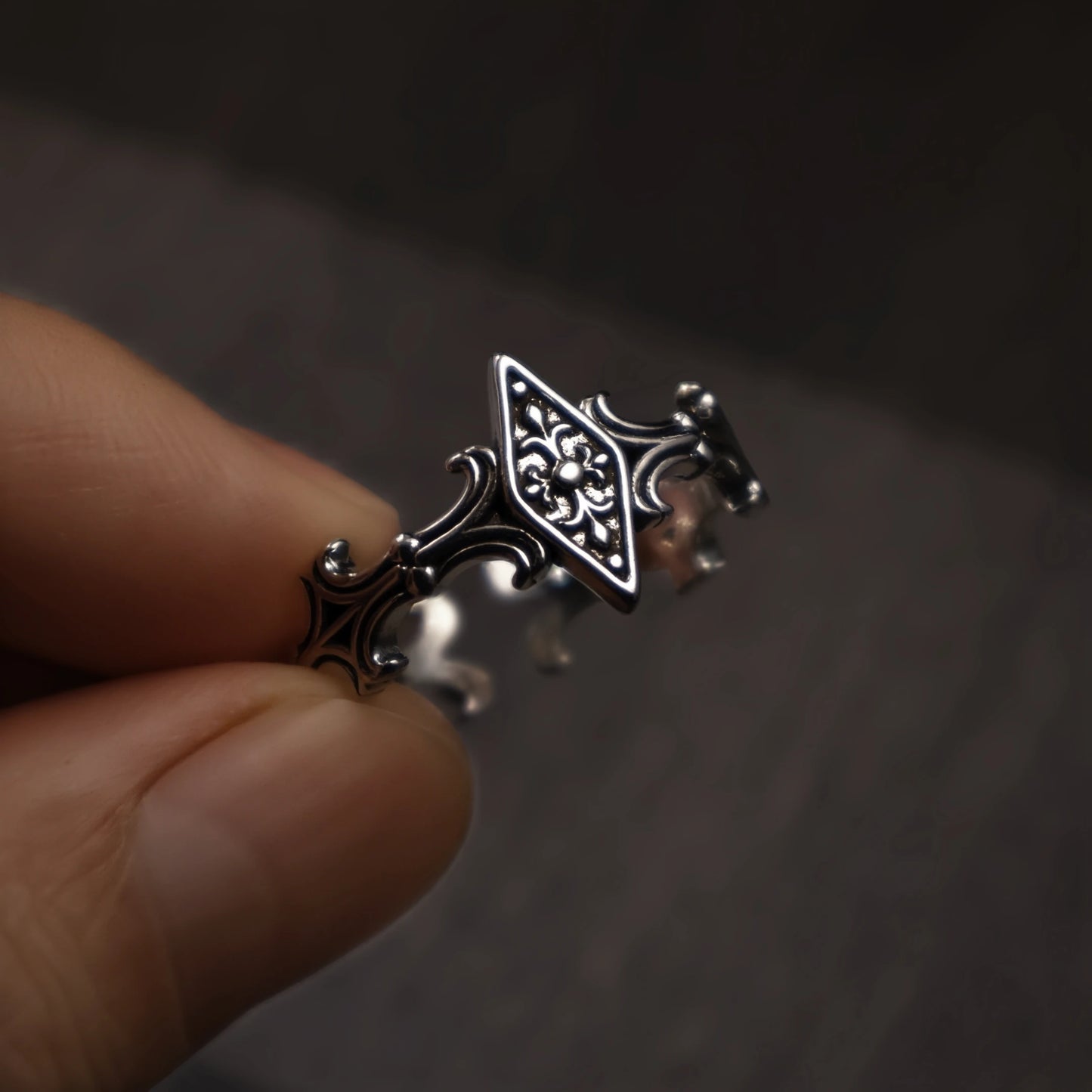 🖤💍 Retro Iris Cross Rhombus Ring – Gothic Punk Adjustable