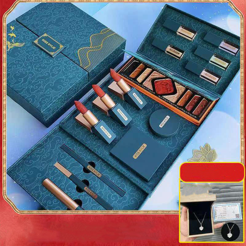 Carved National Style Makeup Gift Box – Concealer & Lipstick Beauty Set 💄