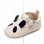 Cartoon animal baby shoes in matte leather for spring and autumn, featuring a non-slip soft bottom.