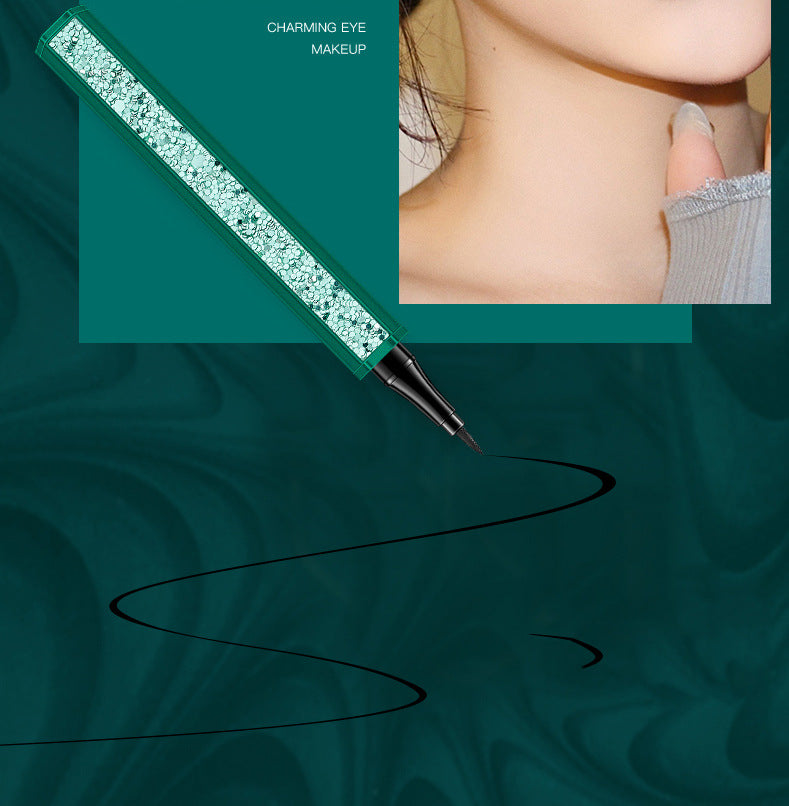 Beauty Makeup Set – Cushion BB Cream, Lipstick & Eyeliner Kit 💄