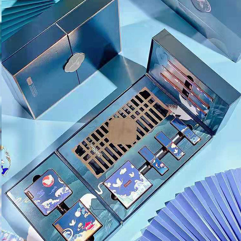 Chinoiserie Makeup Set – Carved Lipstick & Eyeshadow Luxury Beauty Kit 💄