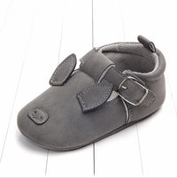 Dark grey piglet / 11CM