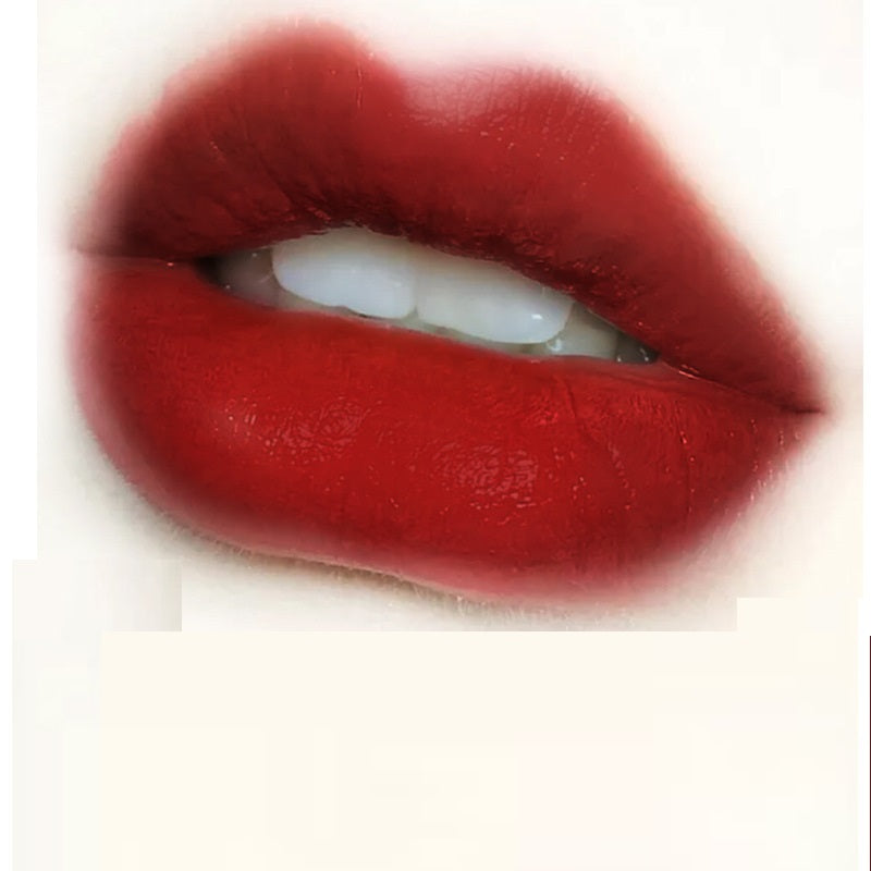 Lip Lacquer Lip Gloss – Nourishing Glossy Lipstick for Smooth & Shiny Lips 💄✨