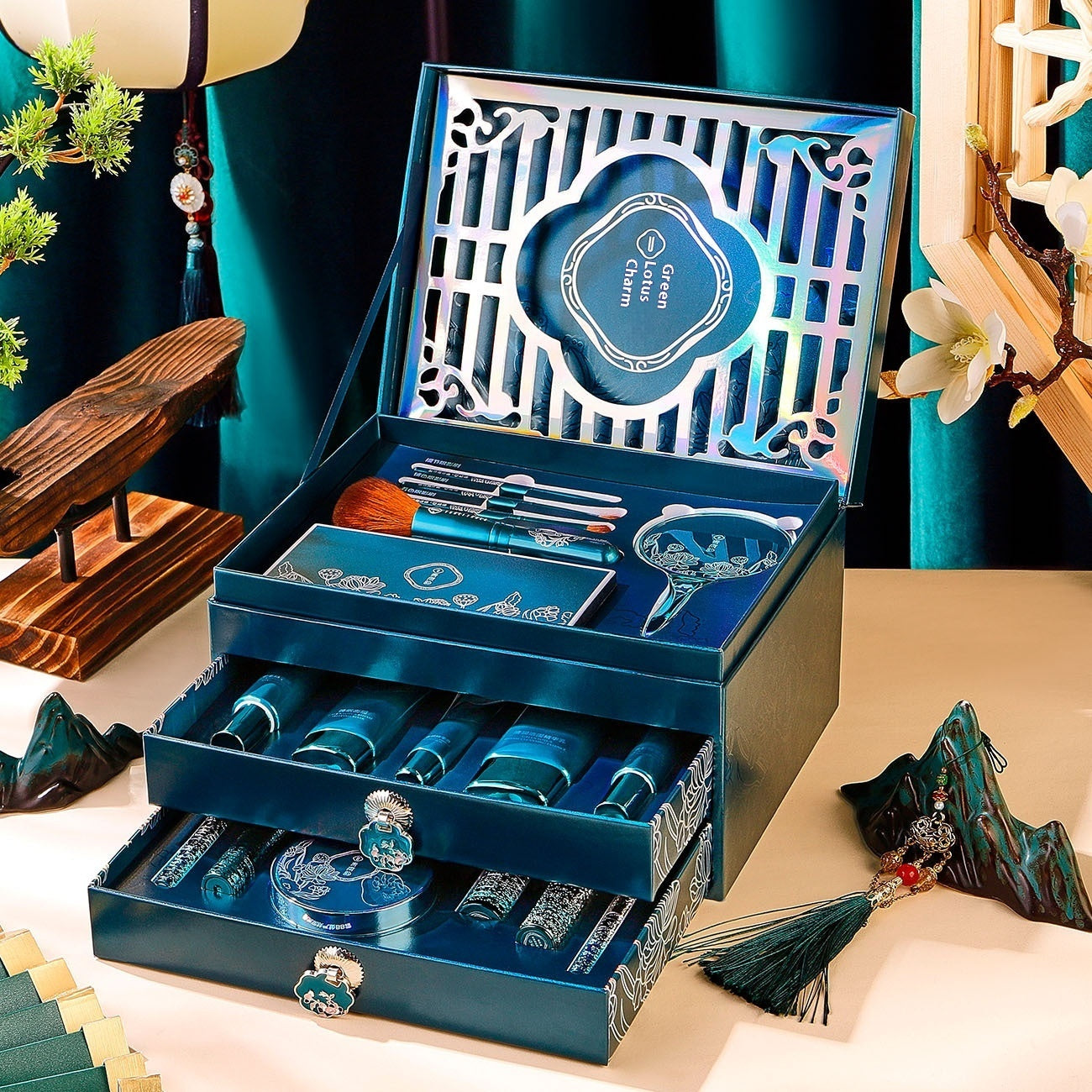 Green Lotus 18-Piece Makeup & Skincare Kit – Complete Beauty Gift Set 💄