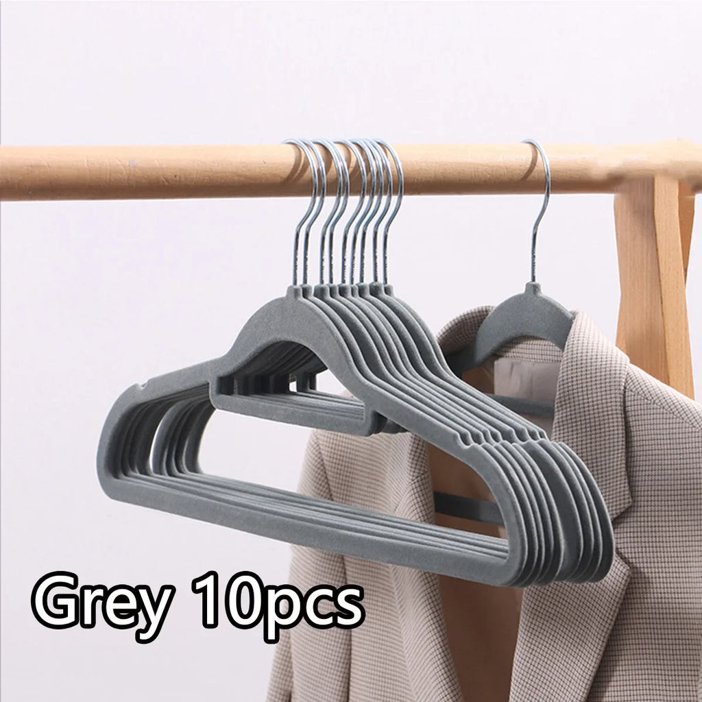 👗✨ 10pcs High-End Velvet Clothes Hangers | Non-Slip Flocked Felt Solid Hangers 🖤 | Heavy-Duty Slim Wardrobe Hangers