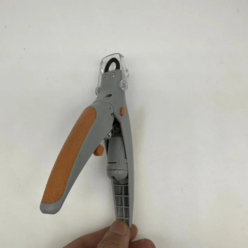✂️🐶🐱 Pet Nail Clippers with LED Light – Polishing & Cleaning Kit