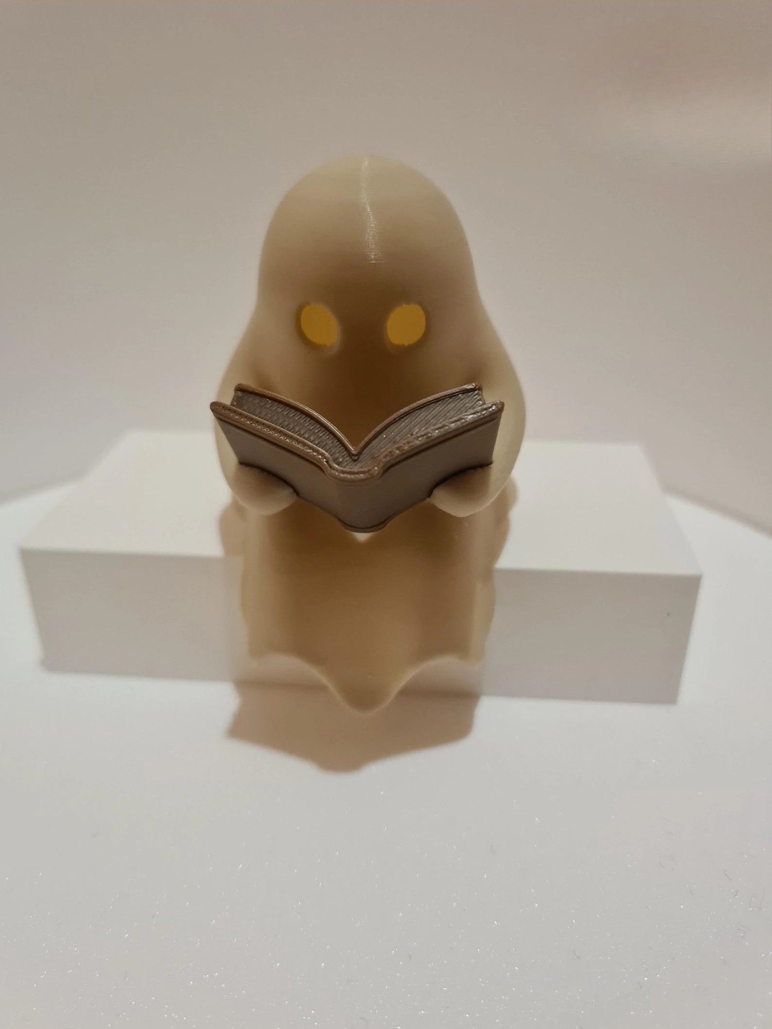 Halloween Ghost Reading Ornament – Spooky Shelf Décor