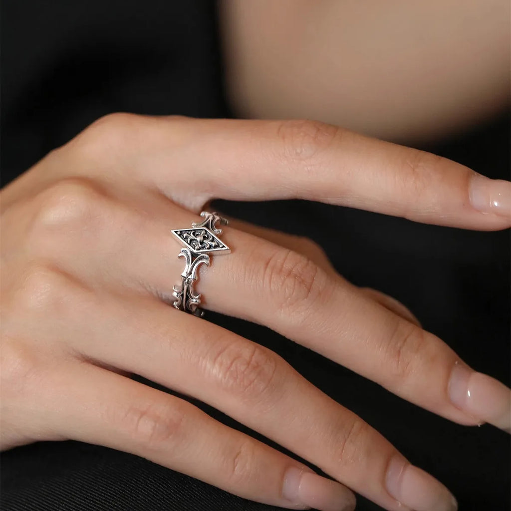 🖤💍 Retro Iris Cross Rhombus Ring – Gothic Punk Adjustable
