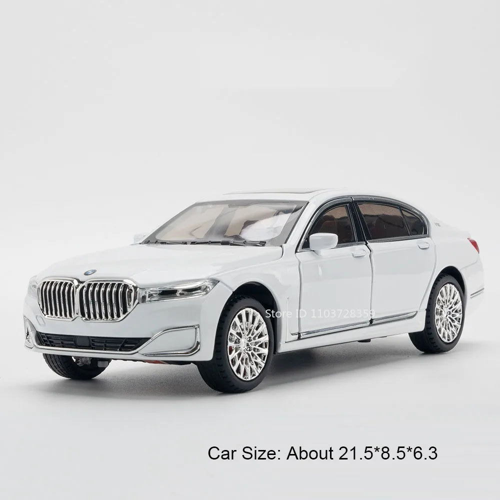 1:24 Miniature M4 or 760Li Model Toy Cars Alloy Diecast Sound Light Doors Opened Pull Back Shock Absorption Toy Vehicles Kids Gifts