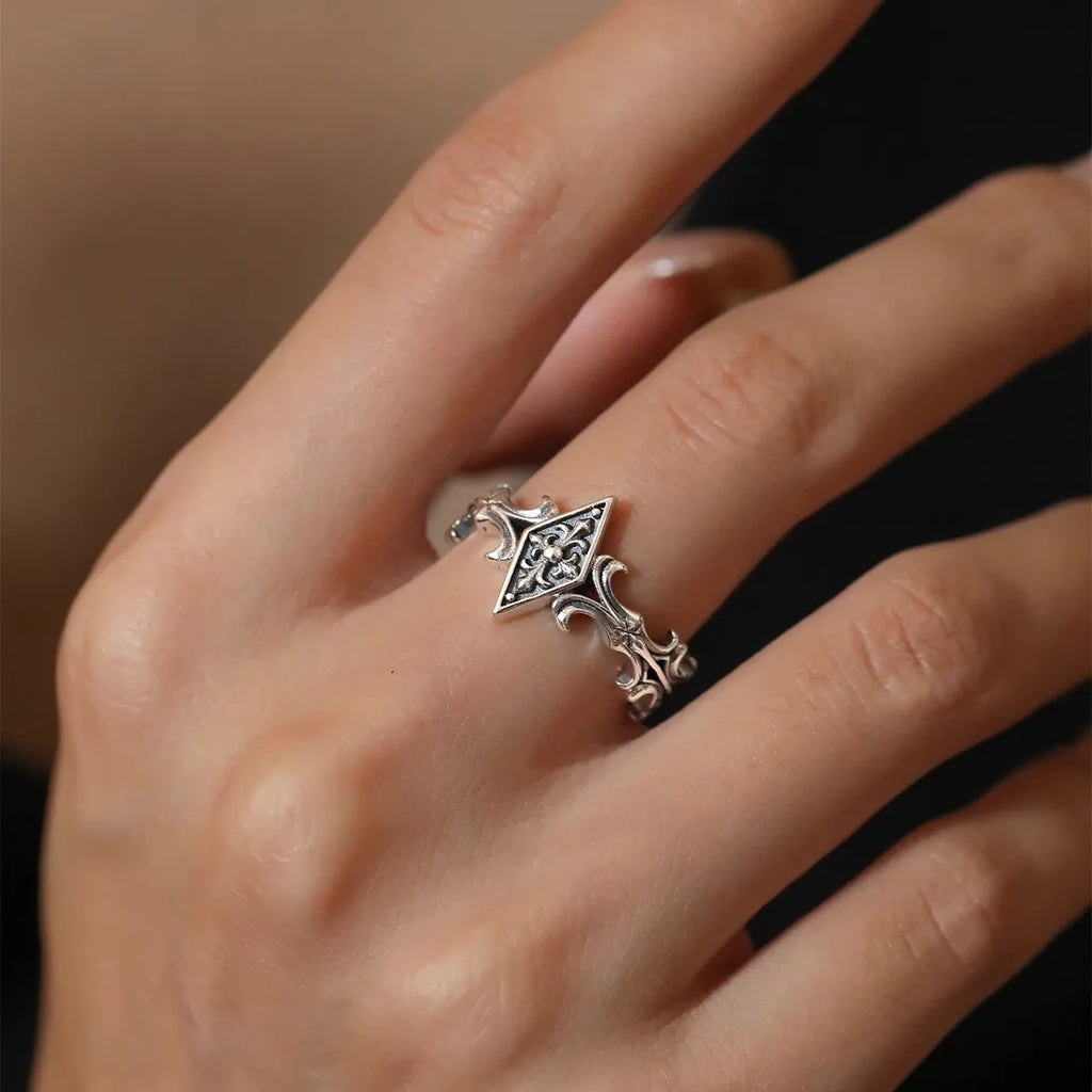 🖤💍 Retro Iris Cross Rhombus Ring – Gothic Punk Adjustable