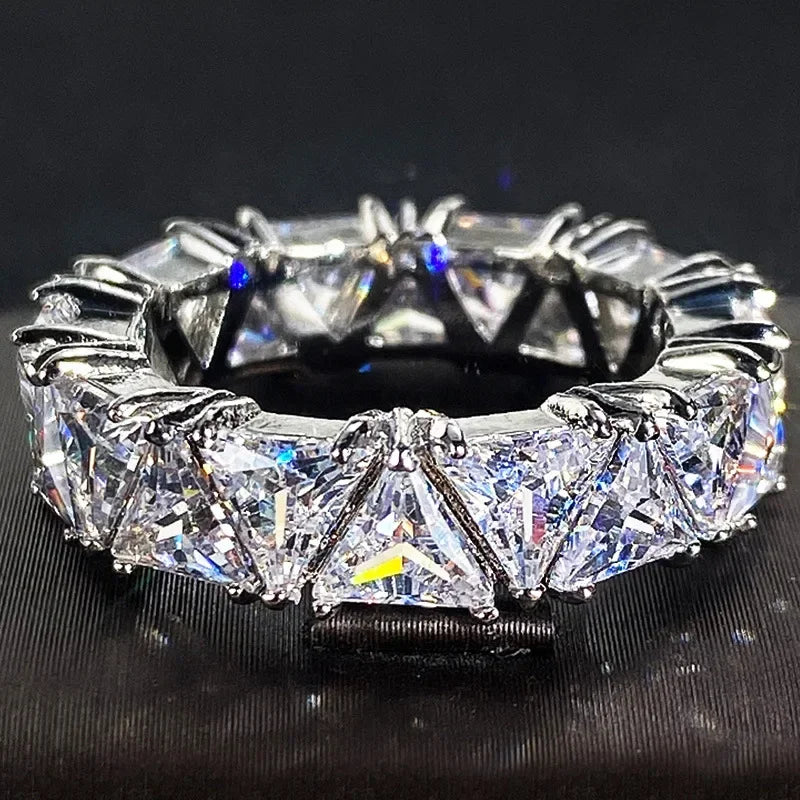 ✨ Luxurious 925 Sterling Silver Ring 💍 | Triangular AAA Zircon Crystal | Engagement, Wedding & Anniversary Jewelry Gift 🎁