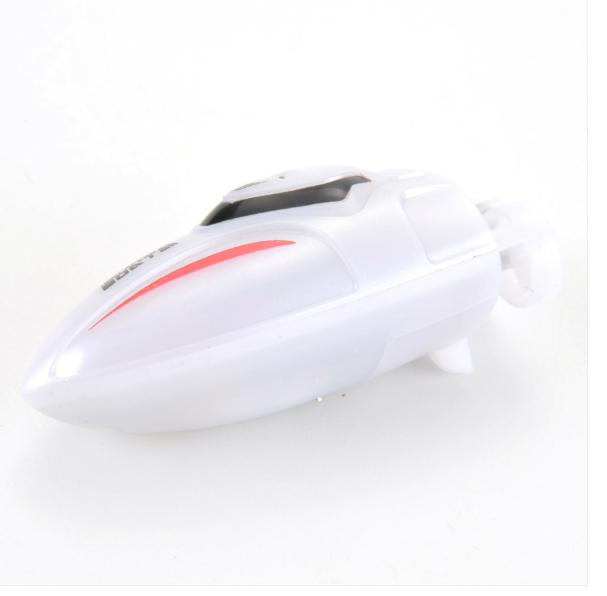 Mini Remote Control Boat 2.4G 🚤 | Rechargeable RC Toy for Pools, Bathtubs & Fun Stunts 🎮