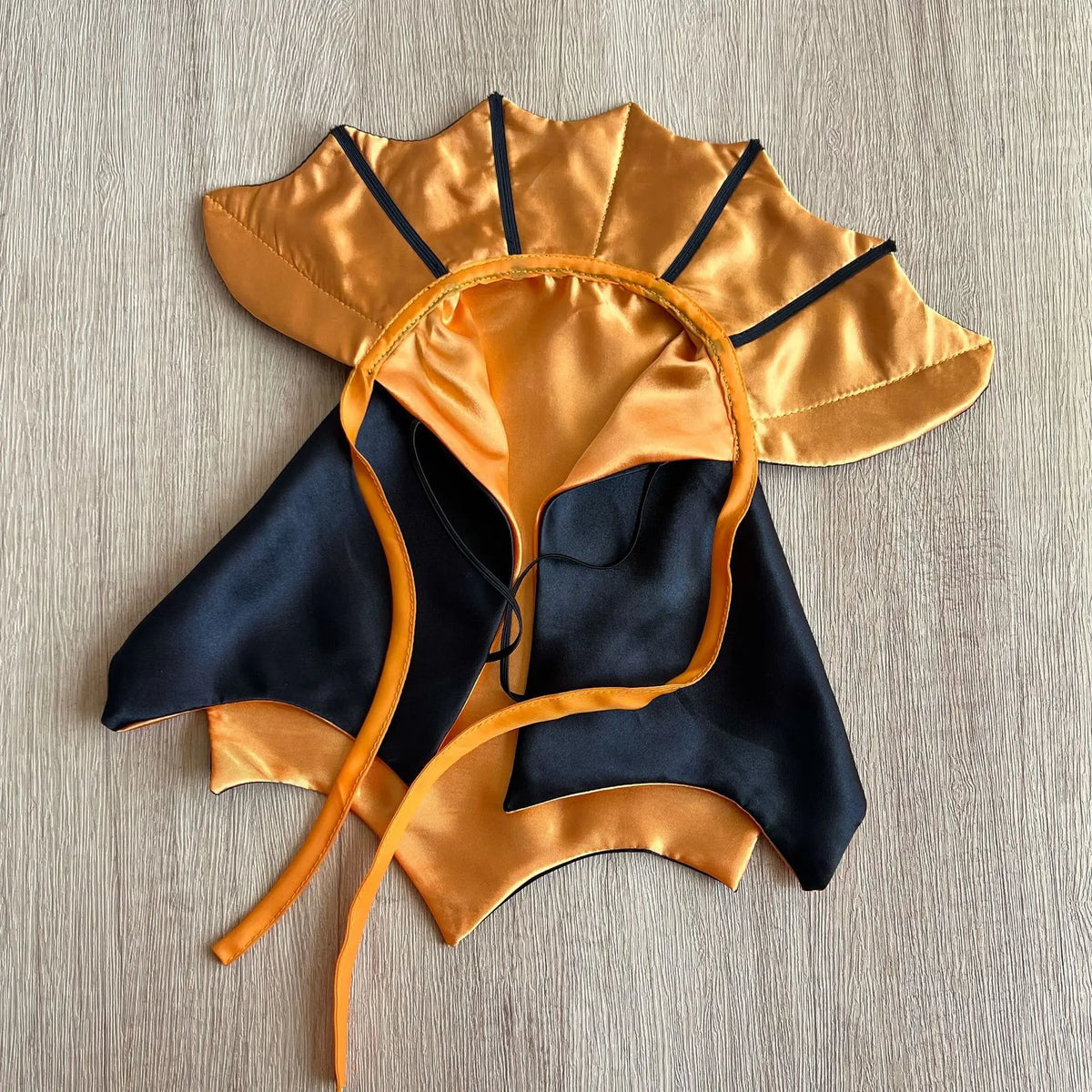 Halloween Vampire Pet Cape – Adjustable Cat & Dog Costume