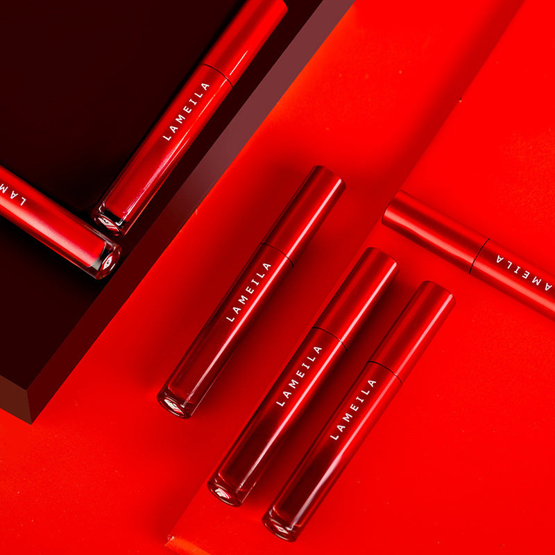 Lip Lacquer Lip Gloss – Nourishing Glossy Lipstick for Smooth & Shiny Lips 💄✨