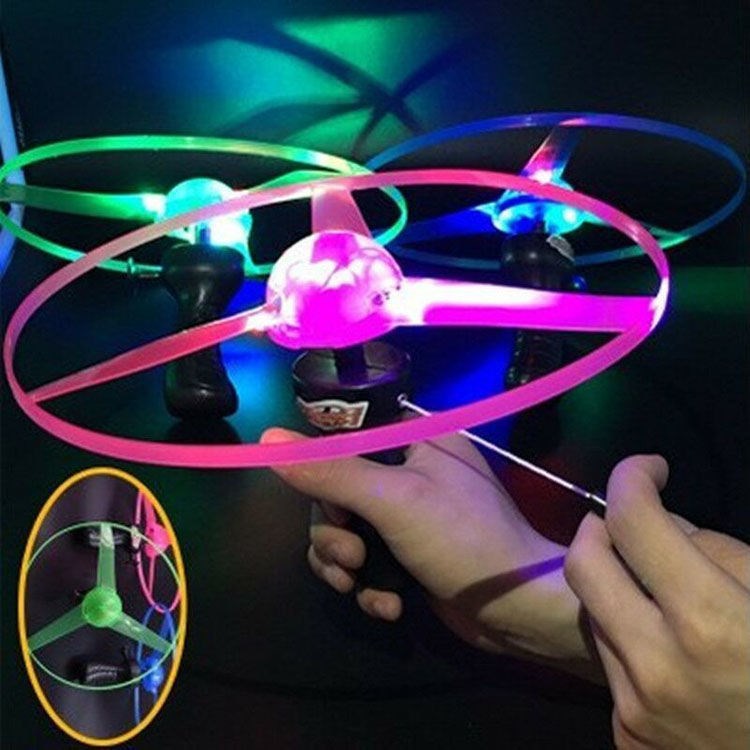 Pull String Luminous Flying Saucer Toy