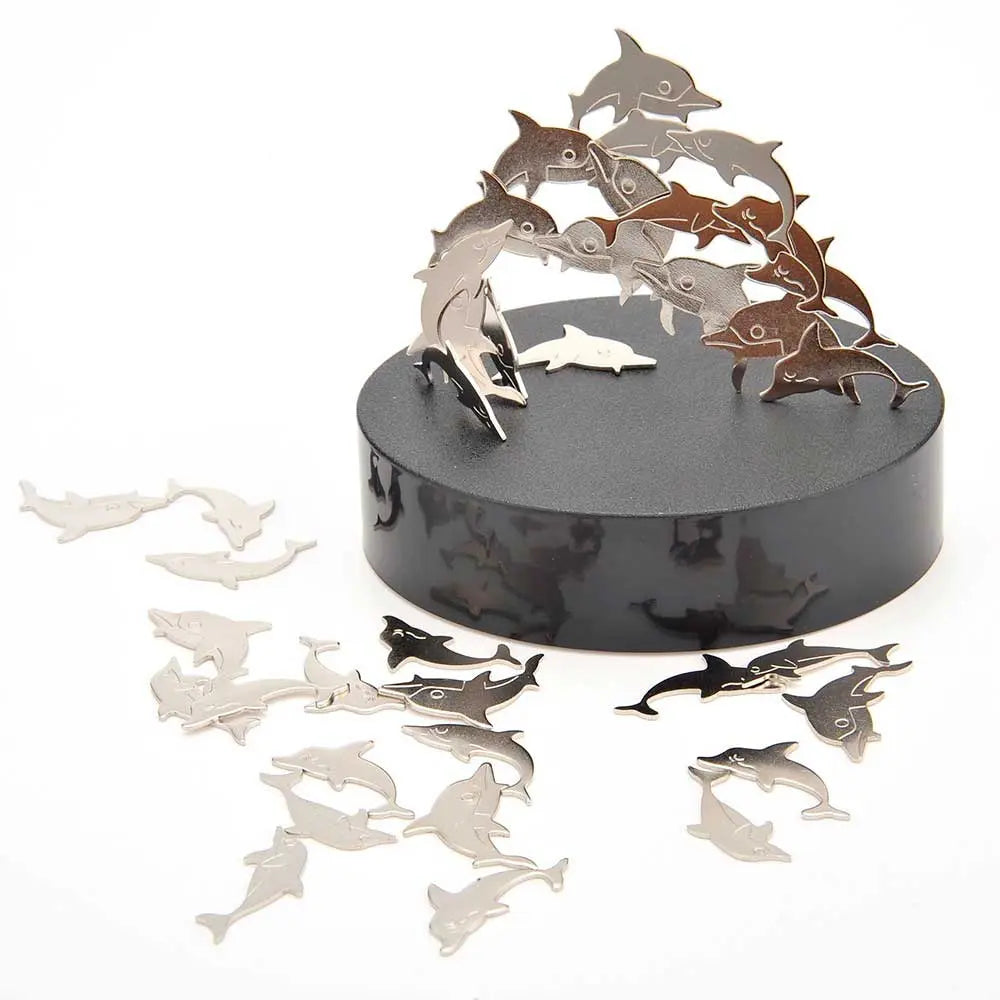 Magnetic Sculpture Desktop reduces stress through art-making. G8Central