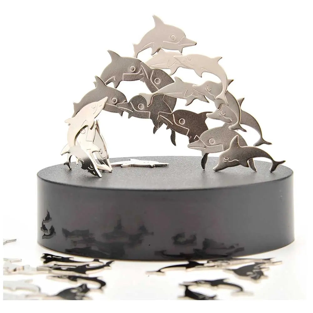 Magnetic Sculpture Desktop reduces stress through art-making. G8Central