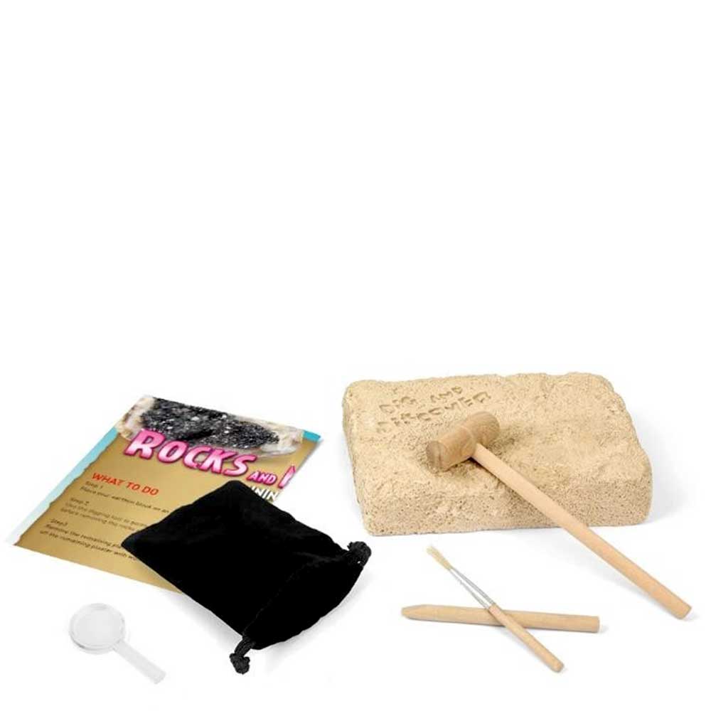 Rocks And Mineral Dig Kit