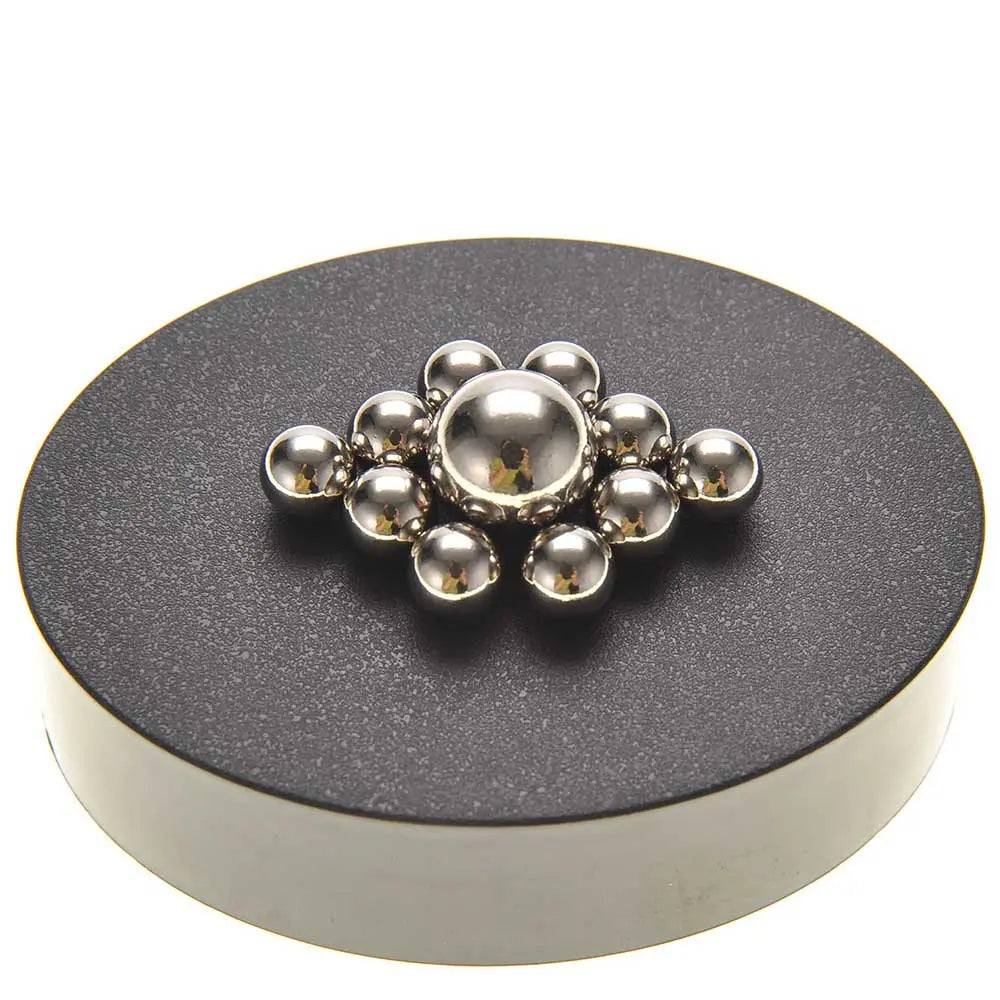 Magnetic Sculpture Desktop reduces stress through art-making. G8Central