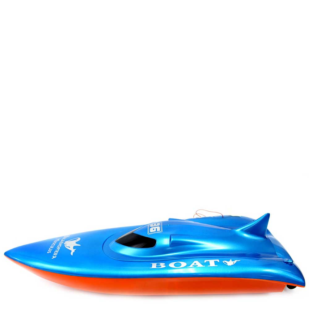 23 in Balaenoptera Musculus Racing Boat | Blue G8Central